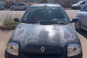 Clio 2000