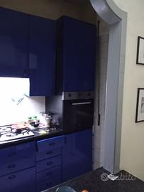 Cucina completa di elettodomestici