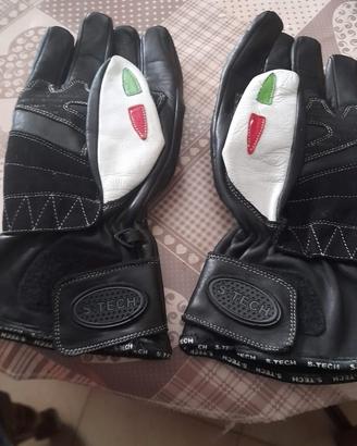 Guanti da moto