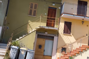 Appartamenti da ristrutturare a Fontignano