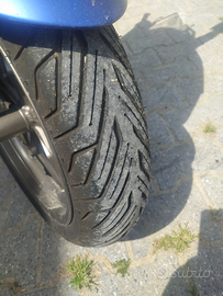 Honda Forza 350 deluxe