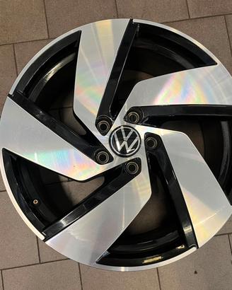Cerchi lega ORIGINALI VW GTi Golf 18 - demontati