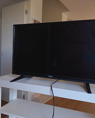 Tv HAIER 29 pollici con FIRE STICK