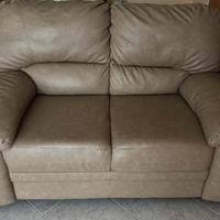 Coppia divani similpelle, 2 e 3 posti
