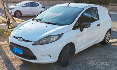 Fiesta VAN
