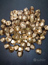 Dado cieco in ottone M 10 pezzi 100