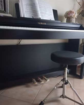 Yamaha Clavinova CLP-625