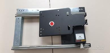 Supporto tv per camper a scorimento