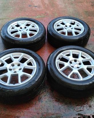 Cerchi e gomme jeep renegade da 215/60/17