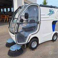 Spazzatrice ELETTRICA guida con Patente B