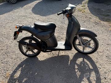 APRILIA SCARABEO 50 STREET