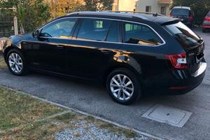 Octavia III Wagon 1.5 g-tec Executive 130cv dsg