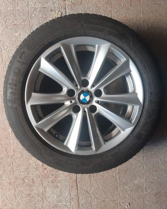 cerchio in lega BMW da 17 pollici