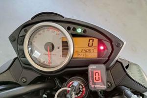 KAWASAKI Z750 (2011)