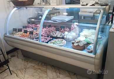 Banco frigo con frigo bevande
