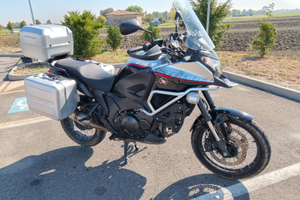 Honda 1200 crosstourer travel edition
