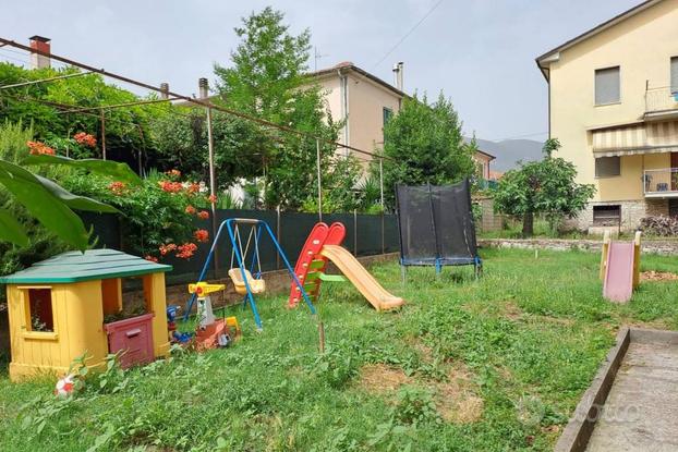 semi indipendente con giardino a Borgo Rivo