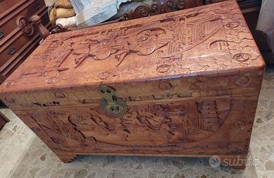 Baule in legno di canfora