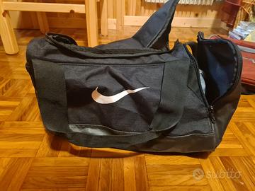 Lotto 2 Borse: Borsa Nike + Zaino Flight Bag