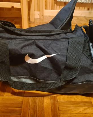 Lotto 2 Borse: Borsa Nike + Zaino Flight Bag