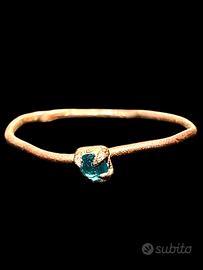 anello medievale autentico con pietra/vetro blu