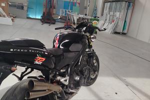 Triumph Daytona Speed triple black edition