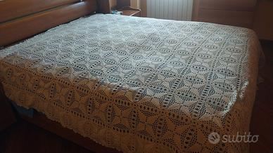 copriletto fatto a mano