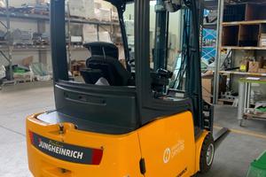 Carrello elevatore jungheinrich efg 320