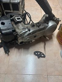 Blocco motore piaggio scooter