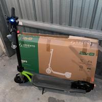 Monopattino Elettrico Argento