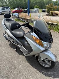 Suzuki Burgman 400 ie 2004