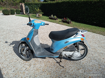 Scooter Piaggio Liberty 50 cc celeste