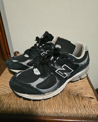 New Balance 2002R Protection Pack Black Grey 40.5