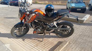 Moto KTM duke 125 del 2014