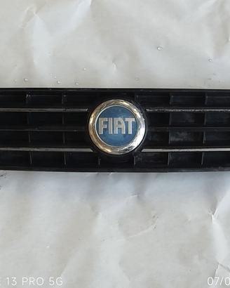 GRIGLIA  RADIATORE  FIAT PUNTO 2 SERIE  1999/2010