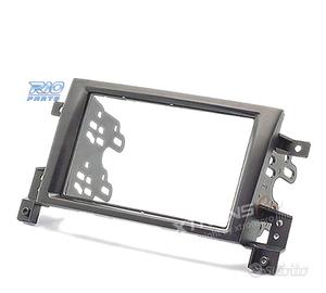 CORNICE NERA PER AUTORADIO 2-DIN PER SUZUKI