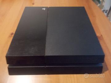 PLAYSTATION 4 SI ACCENDE E SI SPEGNE