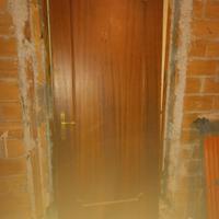 porte  complete di telaio e mostre 