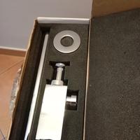 Sifone di design quadrato per lavabo. Linea star