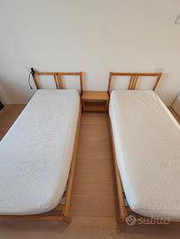 2 letti IKEA completi di materassi e comodino