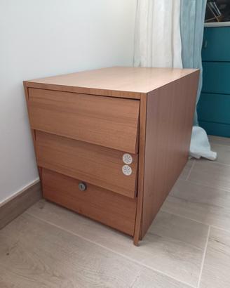 cassettiera comodino tre cassetti