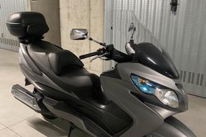 Suzuki Burgman 400cc 2011