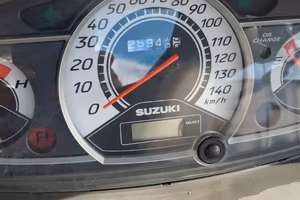 Suzuki Burgman UH 125 – 2008 – 26.000 km