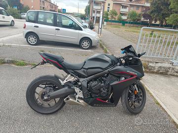 Honda CBR 650 R 2024