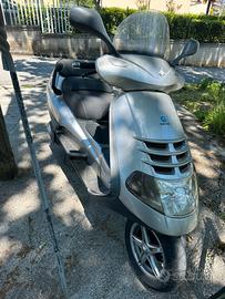 Piaggio hexagon 180