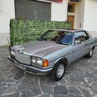 Mercedes CE 239 coupè