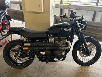 Triumph street scrambler