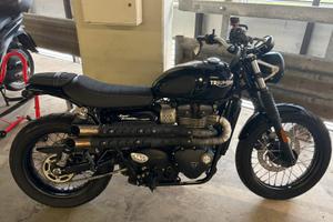 Triumph street scrambler