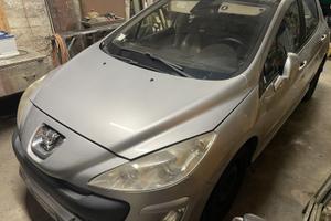 PEUGEOT 308 2.0 HDi 5p. Féline