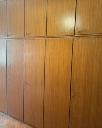 Armadio 7 ante, legno, noce chiaro mt 2,5